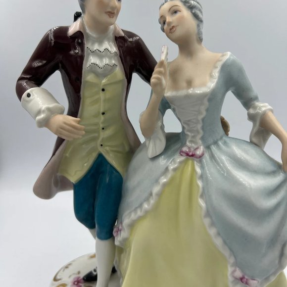 Rare find Vintage Royal Dux Bohemia Figurine of Couple #3802 CZECHOSLOVAKIA - Picture 9 of 9